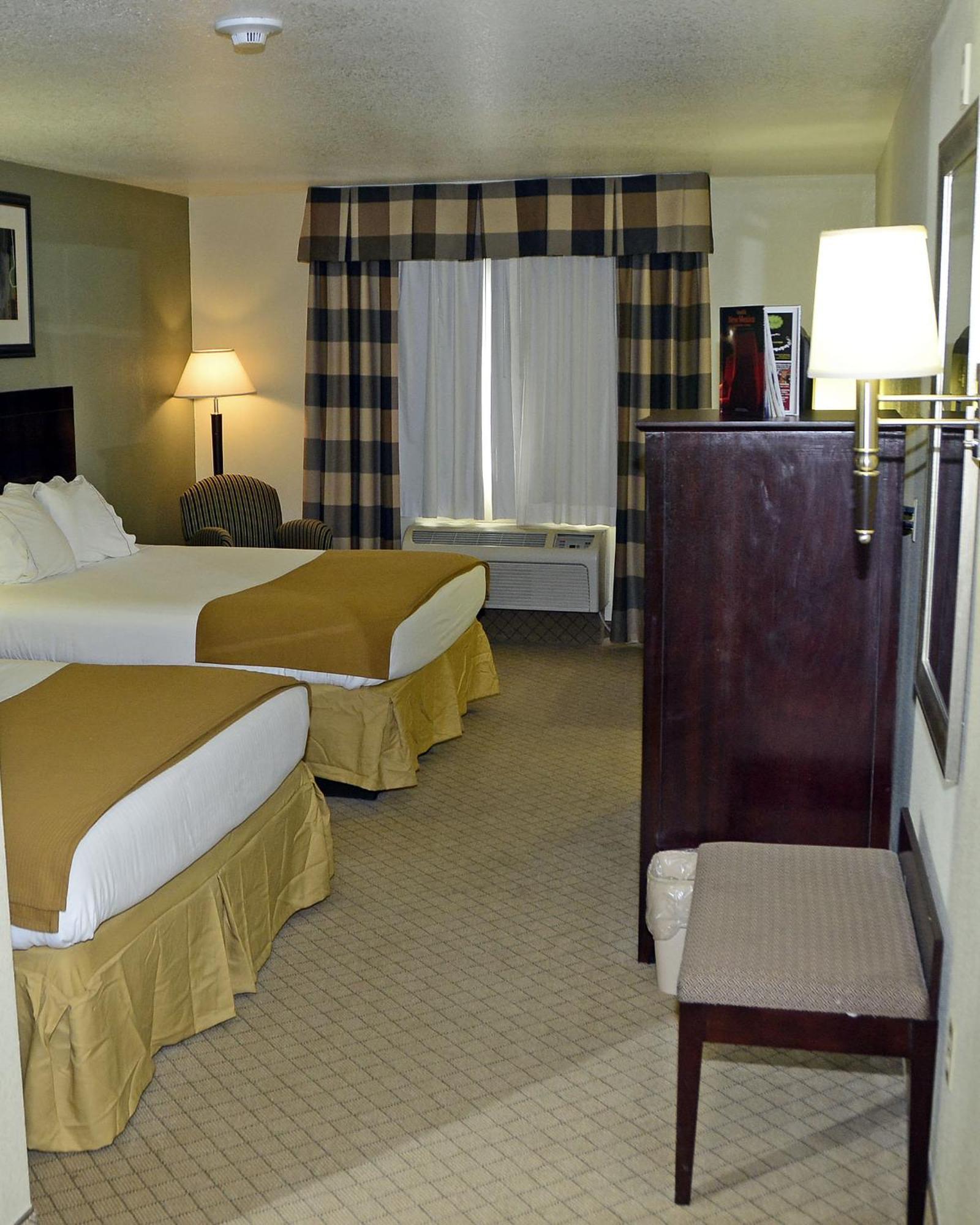 Holiday Inn Express & Suites Alamogordo Highway 54/70 By Ihg Exterior photo